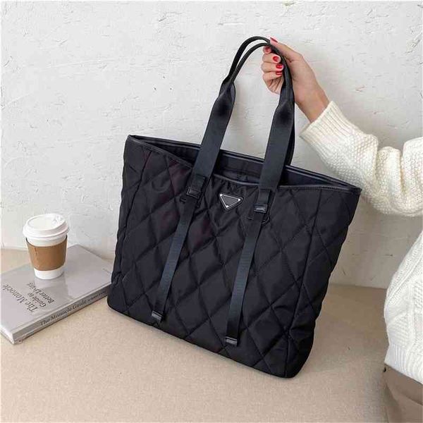 bags large capacity shoulder bag 2022 new trend simple ringgit leisure women's portable armpit purse
bags large capacity shoulder bag 2022 new trend simple ringgit leisure women's portable armpit purse