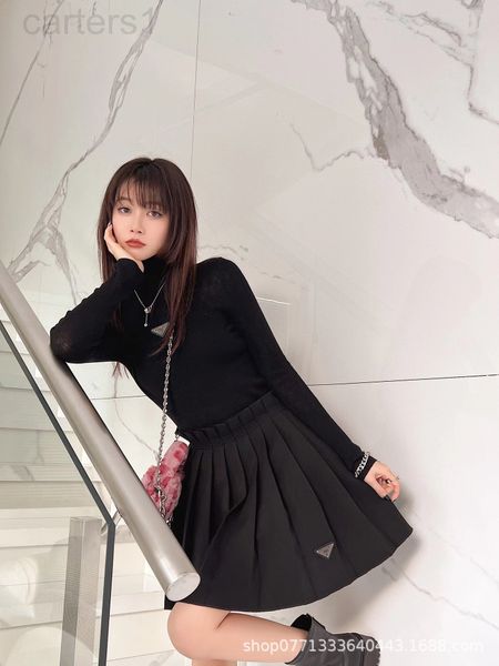 two piece dress designer p's early spring 2022 pleated skirt solid color high waist temperament commute thin stitching black short half, White
two piece dress designer p's early spring 2022 pleated skirt solid color high waist temperament commute thin stitching black short half, White