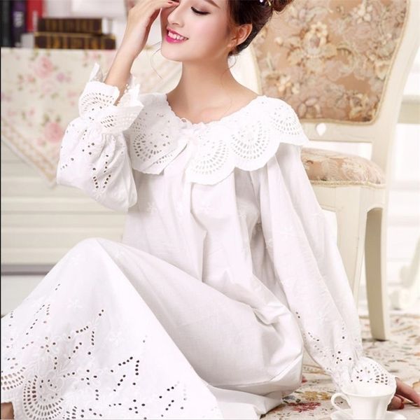 100% cotton women sleepwear princess cotton sleeping dress female long sleeve nightgown elegant romantic pink purple white color y200425, Black;red
100% cotton women sleepwear princess cotton sleeping dress female long sleeve nightgown elegant romantic pink purple white color y200425, Black;red