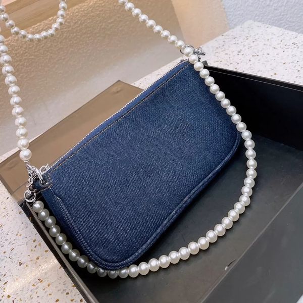 fm double pearl chain denim shoulder bag classic quilted silver metal zipper crossbody bags french designer luxury ladies mini clutch mahjon
fm double pearl chain denim shoulder bag classic quilted silver metal zipper crossbody bags french designer luxury ladies mini clutch mahjon