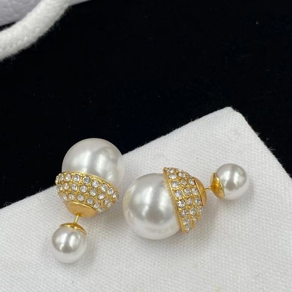 2022 new fashion pearl stud earrings aretes orecchini ladies luxury designer earrings 925 silver needle gift jewelry with box, Golden;silver
2022 new fashion pearl stud earrings aretes orecchini ladies luxury designer earrings 925 silver needle gift jewelry with box, Golden;silver