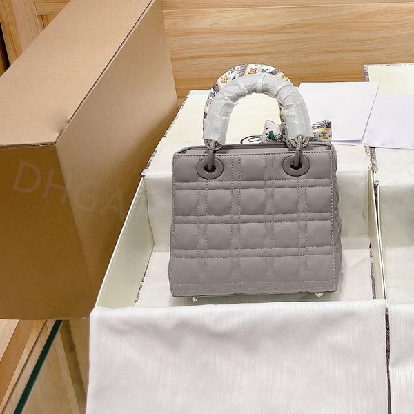 designer lady bag handbag shoulder crossbody bags tote purse wallet letters handbags with box
designer lady bag handbag shoulder crossbody bags tote purse wallet letters handbags with box