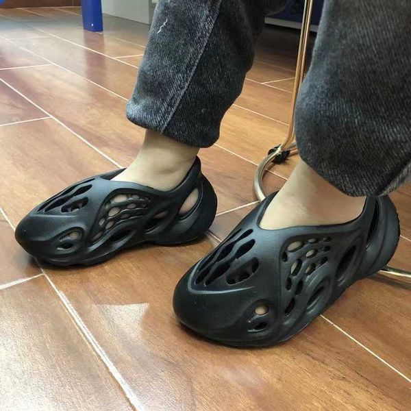 2022 mens women foam runner slides sandals slipper platform sneakers ochre glow green moon gray mineral blue cream clay pure men designer sl, Black
2022 mens women foam runner slides sandals slipper platform sneakers ochre glow green moon gray mineral blue cream clay pure men designer sl, Black