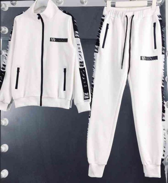 womens two piece pants logo-printed stand-neck zip cardigan jacket with white webbing trousers 2 piece sets luxury designer tracksuits
womens two piece pants logo-printed stand-neck zip cardigan jacket with white webbing trousers 2 piece sets luxury designer tracksuits