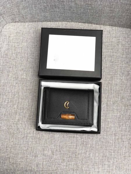 luxury goods designer men pure colour short wallet leather wallets women long style purse wallet card holders with gift box, Red;black
luxury goods designer men pure colour short wallet leather wallets women long style purse wallet card holders with gift box, Red;black