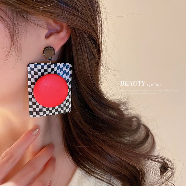 silver needle geometric exaggerated design european and american black and white plaid square earrings fashion oversized eardrop personaliz, Golden
silver needle geometric exaggerated design european and american black and white plaid square earrings fashion oversized eardrop personaliz, Golden