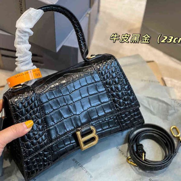 designer hourglas bags balencaigass 2022 new bnet red leather crocodile pattern paris portable one shoulder messenger light
designer hourglas bags balencaigass 2022 new bnet red leather crocodile pattern paris portable one shoulder messenger light