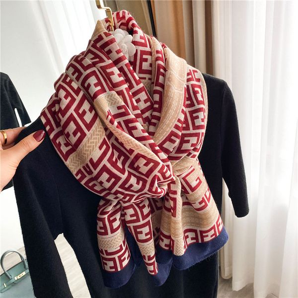 2022 new spring and summer thin cotton linen scarf women's versatile sunscreen shawl tourism beach towel letter print, Blue;gray
2022 new spring and summer thin cotton linen scarf women's versatile sunscreen shawl tourism beach towel letter print, Blue;gray