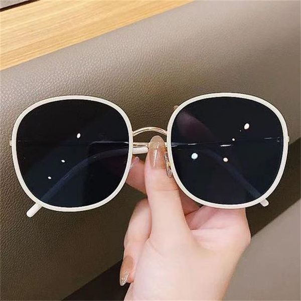 fashion sunglasses women sun glasses oversize frame anti-uv spectacles simplity eyeglasses retro ornamenta a++ 3colors available, White;black
fashion sunglasses women sun glasses oversize frame anti-uv spectacles simplity eyeglasses retro ornamenta a++ 3colors available, White;black