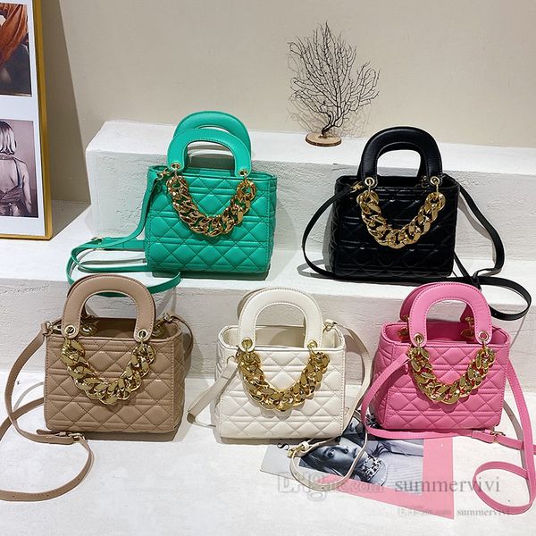 lady thick acrylic chain handbags satchel fashion women diamond lattice quilted messenger bag ladies single shoulder bags h0201
lady thick acrylic chain handbags satchel fashion women diamond lattice quilted messenger bag ladies single shoulder bags h0201