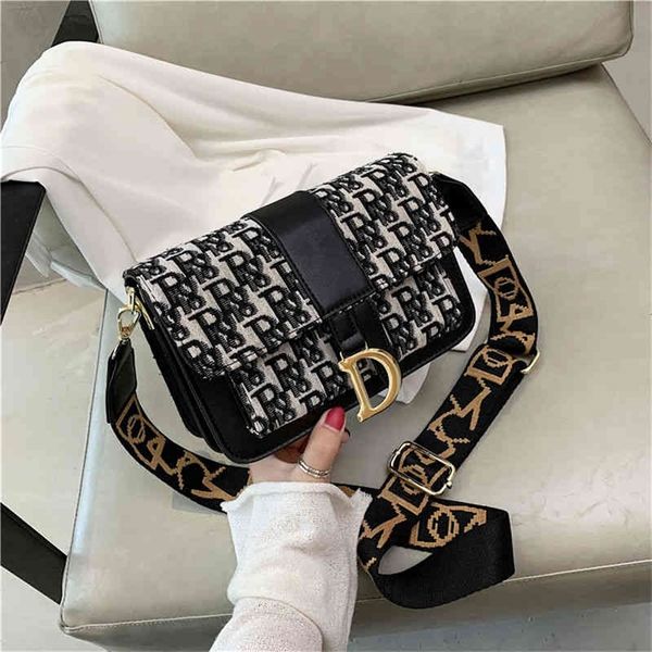 small women's net red broadband small square fashion high-grade versatile foreign sense messenger bag 75% purses stores sale
small women's net red broadband small square fashion high-grade versatile foreign sense messenger bag 75% purses stores sale