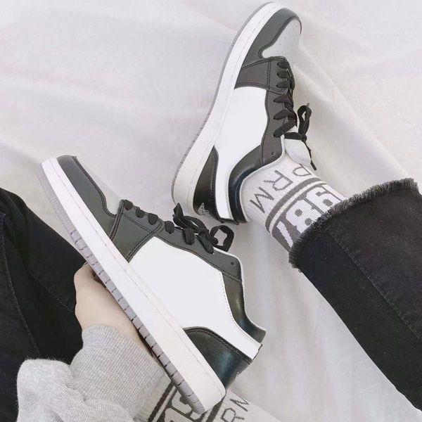 jumpman low 1 mens 1s basketball shoes women og yellow banned bred chicago black court purple mocha unc sneakers c80
jumpman low 1 mens 1s basketball shoes women og yellow banned bred chicago black court purple mocha unc sneakers c80