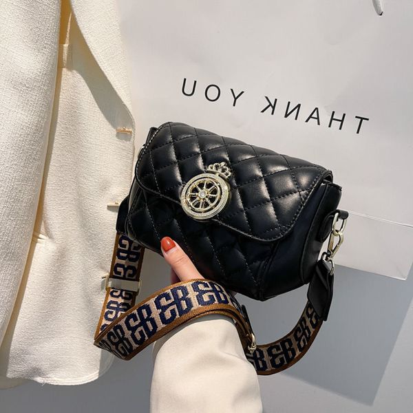 2022 designer new fashion chain versatile messenger female shoulder bags handbags
2022 designer new fashion chain versatile messenger female shoulder bags handbags
