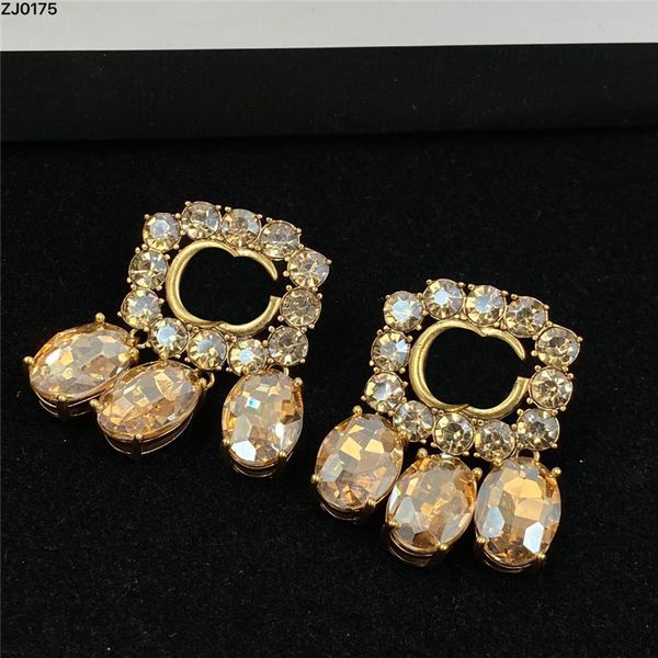 sparkle diamond pendant earrings shiny rhinestone charm studs women glittering crystal eardrops dangler with box, Golden
sparkle diamond pendant earrings shiny rhinestone charm studs women glittering crystal eardrops dangler with box, Golden