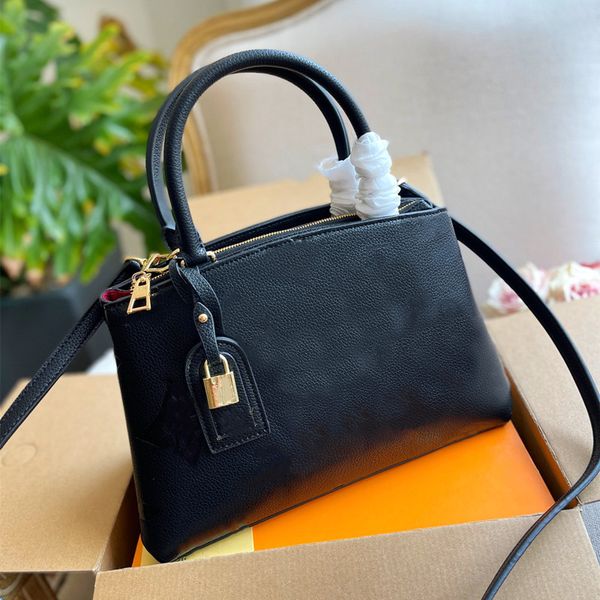 fashion womens handbag bags coated canvas fabric lining pure hand sewing cow leather trim metal parts stereo modelling exquisite interior de
fashion womens handbag bags coated canvas fabric lining pure hand sewing cow leather trim metal parts stereo modelling exquisite interior de