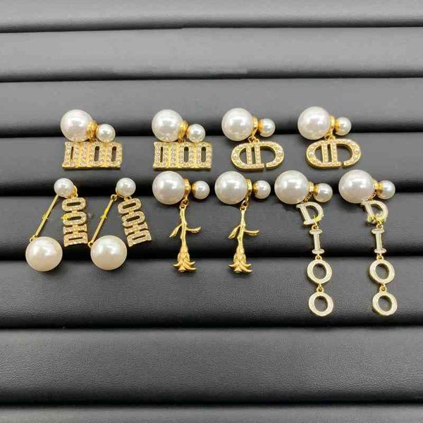 d family new letter diamond inlaid flower personalized size pearl 2022 luxury brand fashion design versatile ladies jewelry stud earrings, Golden;silver
d family new letter diamond inlaid flower personalized size pearl 2022 luxury brand fashion design versatile ladies jewelry stud earrings, Golden;silver