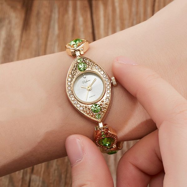 luxury women bracelet watches jewelry diamond blue red ladies casual clock steel waterproof female wristwatch relogio feminino 220328, Slivery;brown
luxury women bracelet watches jewelry diamond blue red ladies casual clock steel waterproof female wristwatch relogio feminino 220328, Slivery;brown