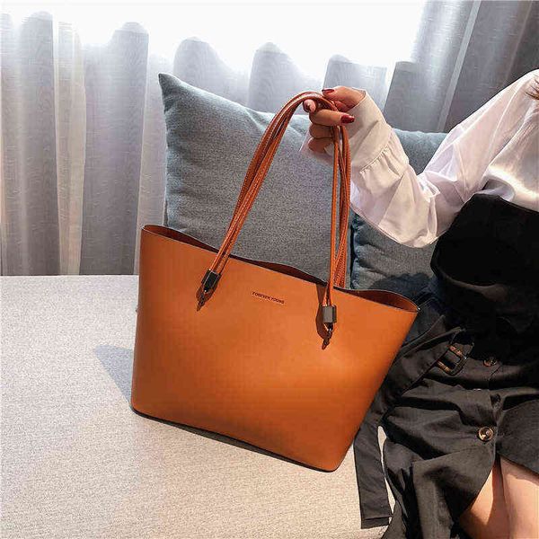 luxury women leather tote bags large capacity quality shoulder bag brand handbag handle leather bag for women 2022 trend g220519
luxury women leather tote bags large capacity quality shoulder bag brand handbag handle leather bag for women 2022 trend g220519