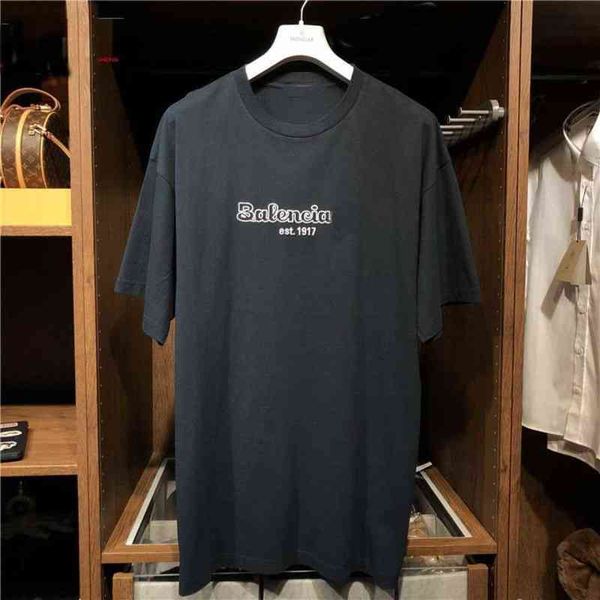 new paris balenciga letter pure cotton round neck family print short sve men's and women's couple t-shirt popular student t shirts, White;black
new paris balenciga letter pure cotton round neck family print short sve men's and women's couple t-shirt popular student t shirts, White;black