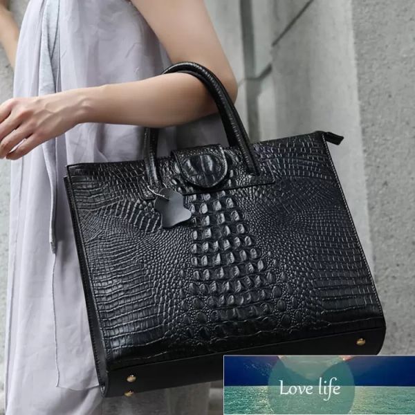 new trend fashion handbag women's genuine leather crocodile pattern shoulder bag, Black;red
new trend fashion handbag women's genuine leather crocodile pattern shoulder bag, Black;red