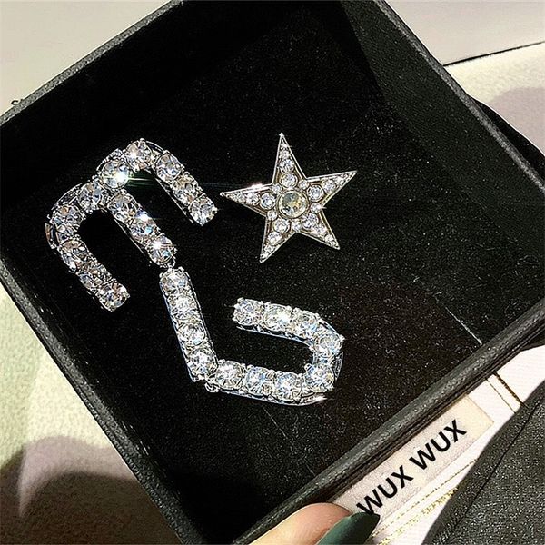 new star studded earrings letter tassel earrings full of diamond earrings light luxury niche style, Golden
new star studded earrings letter tassel earrings full of diamond earrings light luxury niche style, Golden