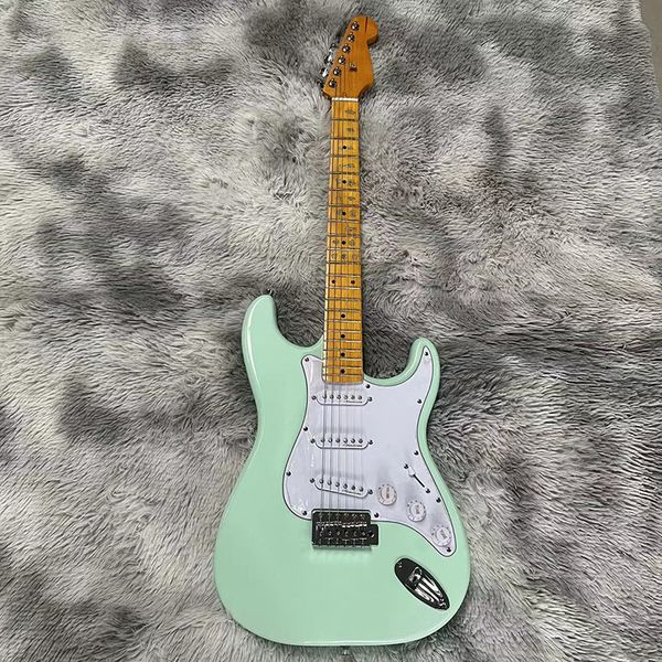 classic electric guitar green bright face body passive pickup good timbre seiko made delivery to home
classic electric guitar green bright face body passive pickup good timbre seiko made delivery to home