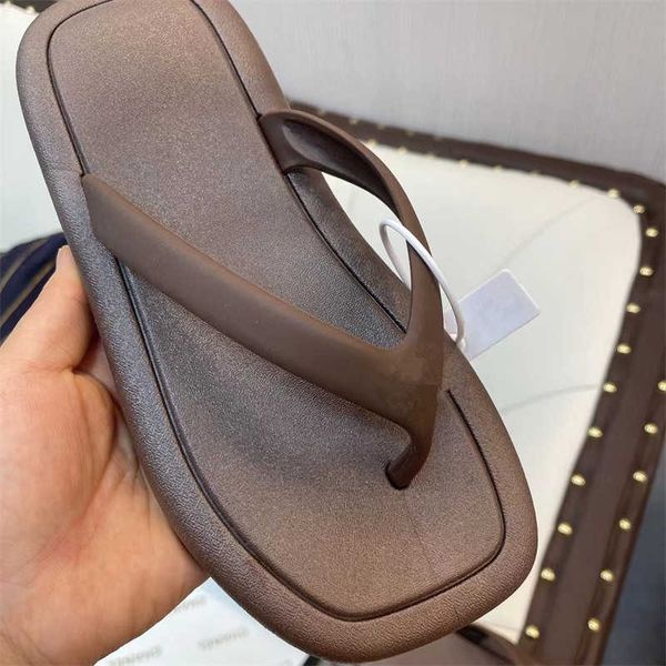 a6 designer women sandals ladies luxury genuine leather slippers flat shoe oran sandal party wedding shoes with box women size 35-42., Black
a6 designer women sandals ladies luxury genuine leather slippers flat shoe oran sandal party wedding shoes with box women size 35-42., Black
