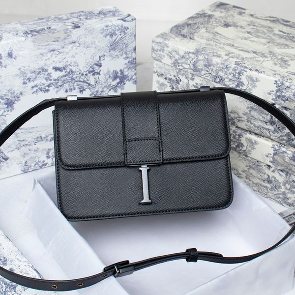 luxury bag three-dimensional embossed letter hand flap bag gold lock montaignes bags women tote genuine leather shoulder handbag
luxury bag three-dimensional embossed letter hand flap bag gold lock montaignes bags women tote genuine leather shoulder handbag