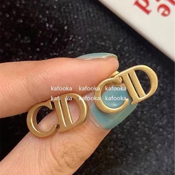 75% off clearance jewelrys new glossy high-grade, fashionable, and small fragrance earrings are sensitive women, Golden
75% off clearance jewelrys new glossy high-grade, fashionable, and small fragrance earrings are sensitive women, Golden