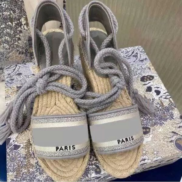 2021 women sandals luxurys designers shoe brand summer shoes flat womens slip pointed toe sandal slingback pumps with box size lvk hfb, Black
2021 women sandals luxurys designers shoe brand summer shoes flat womens slip pointed toe sandal slingback pumps with box size lvk hfb, Black