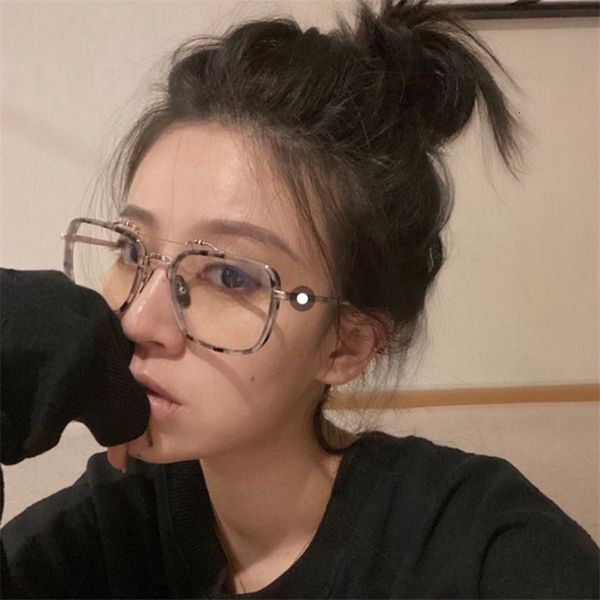 sunglasses brownie tb816 box ins net red same myopia frame female tbs816, White;black
sunglasses brownie tb816 box ins net red same myopia frame female tbs816, White;black