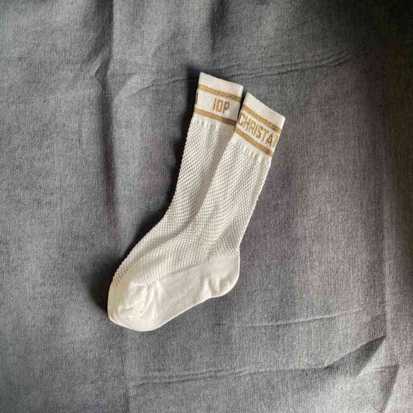 fashion womens classic hosierys brand d's spring summer hollow letter tube sock mercerized wool socks mesh pile calf designers short fe, Black;white
fashion womens classic hosierys brand d's spring summer hollow letter tube sock mercerized wool socks mesh pile calf designers short fe, Black;white