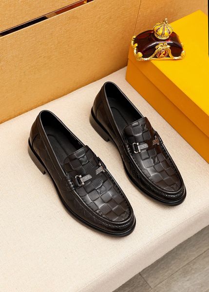 2022 men formal dress shoes brand designer genuine leather party wedding flats mens business walking oxfords size 38-45, Black
2022 men formal dress shoes brand designer genuine leather party wedding flats mens business walking oxfords size 38-45, Black