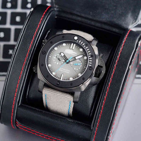 seagull 2555 movement full automatic mechanical watch 01218 super luminous men's, Slivery;brown
seagull 2555 movement full automatic mechanical watch 01218 super luminous men's, Slivery;brown