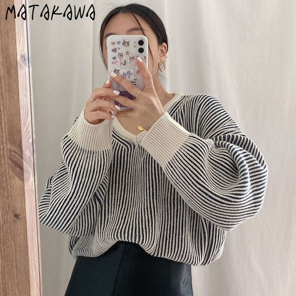 loose bat sleeve pullovers korea simple vneck sweater women vertical stripe contrast color long knit sweaters 210506, White;black
loose bat sleeve pullovers korea simple vneck sweater women vertical stripe contrast color long knit sweaters 210506, White;black
