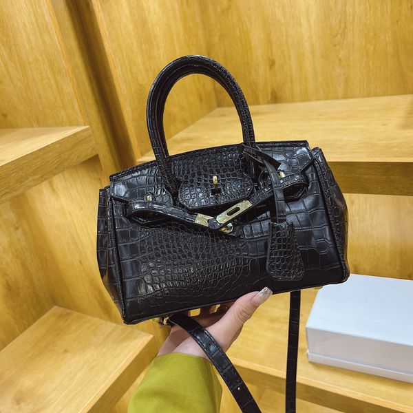 factory processing elegant platinum handbag european and american retro shoulder crossbody bag womens elegant stone pattern tote bag
factory processing elegant platinum handbag european and american retro shoulder crossbody bag womens elegant stone pattern tote bag