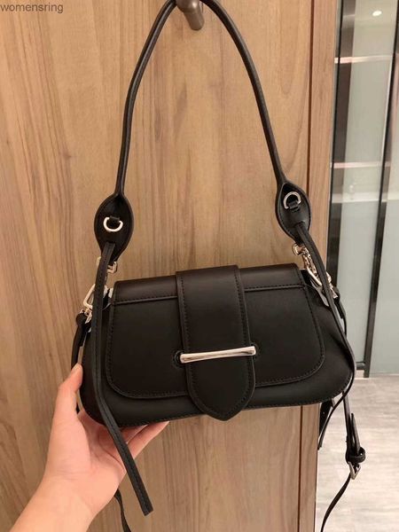 brand saddle women bags new women's sidonie saffiano crescent shape handbag shoulder bag p tote purse
brand saddle women bags new women's sidonie saffiano crescent shape handbag shoulder bag p tote purse