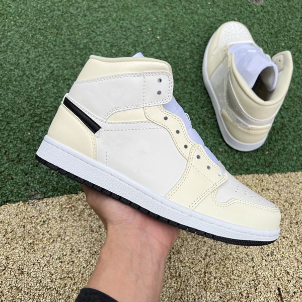 1 1s mid woman basketball shoes og villus pearl white milk tea calfskin material luxury designer trainers sneakers with box dq6472-121
1 1s mid woman basketball shoes og villus pearl white milk tea calfskin material luxury designer trainers sneakers with box dq6472-121