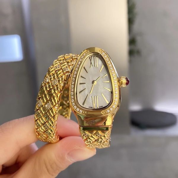 2022 luxury diamond women's watch 103250 bracelet snake style imported quartz movement 23-34mm stainless steel, Slivery;brown
2022 luxury diamond women's watch 103250 bracelet snake style imported quartz movement 23-34mm stainless steel, Slivery;brown