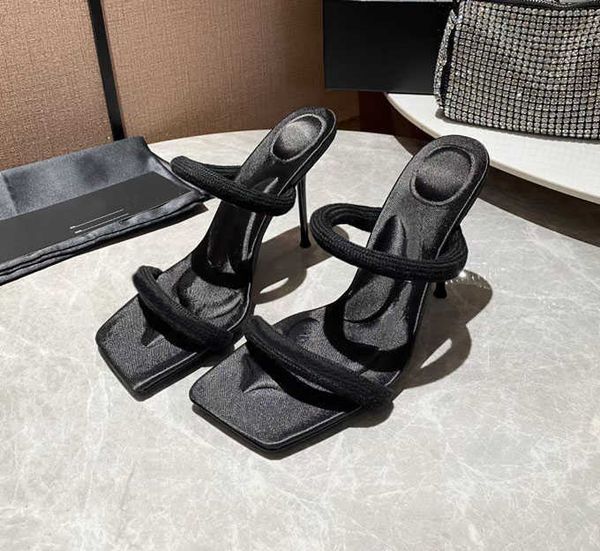 versatile luxury women's high-heeled slippers with curved cool square head design. leather outsole heel 10cm european size 35-43, Black
versatile luxury women's high-heeled slippers with curved cool square head design. leather outsole heel 10cm european size 35-43, Black