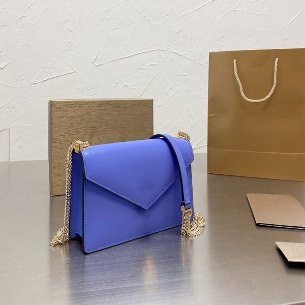 chain bags flap wallet crossbody bag plain leather smooth surface snakehead decoration four hardware shoulder straps cowhide high quality
chain bags flap wallet crossbody bag plain leather smooth surface snakehead decoration four hardware shoulder straps cowhide high quality