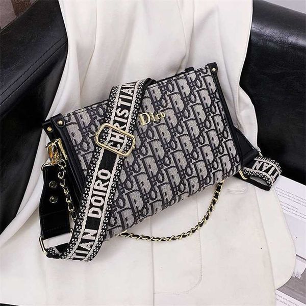 46% off 2022 new fashion trendy bags small canvas tote autumn and winter large capacity one shoulder versatile
46% off 2022 new fashion trendy bags small canvas tote autumn and winter large capacity one shoulder versatile