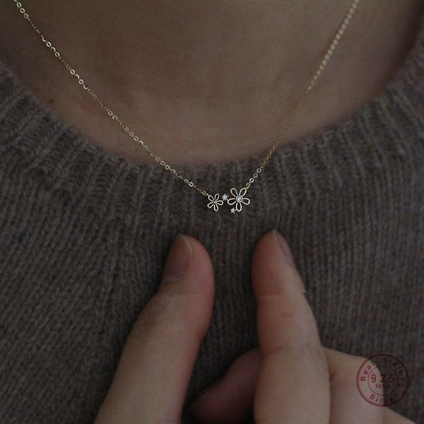 925 sterling silver bohemian simple small flower pendant clavicle chain necklace women summer beach casual jewelry accessories 220722
925 sterling silver bohemian simple small flower pendant clavicle chain necklace women summer beach casual jewelry accessories 220722