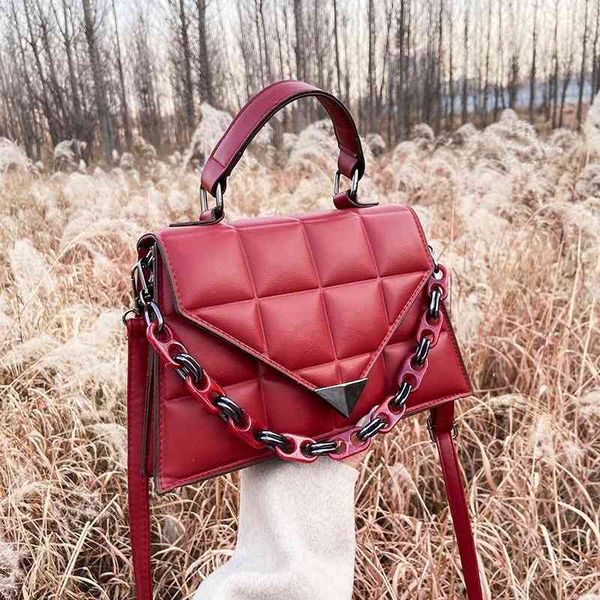 bags handbags women's 2022 fashion lingge handbag chain triangular cover single shoulder messenger, Black;red
bags handbags women's 2022 fashion lingge handbag chain triangular cover single shoulder messenger, Black;red