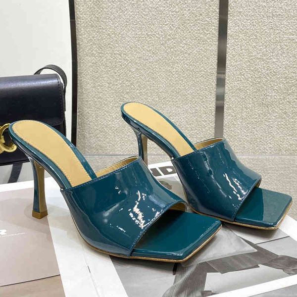 sandals summer style square head patent leather anti-skid high-heeled sandals candy color open toe one-sided belt thin heel fashion, Black
sandals summer style square head patent leather anti-skid high-heeled sandals candy color open toe one-sided belt thin heel fashion, Black