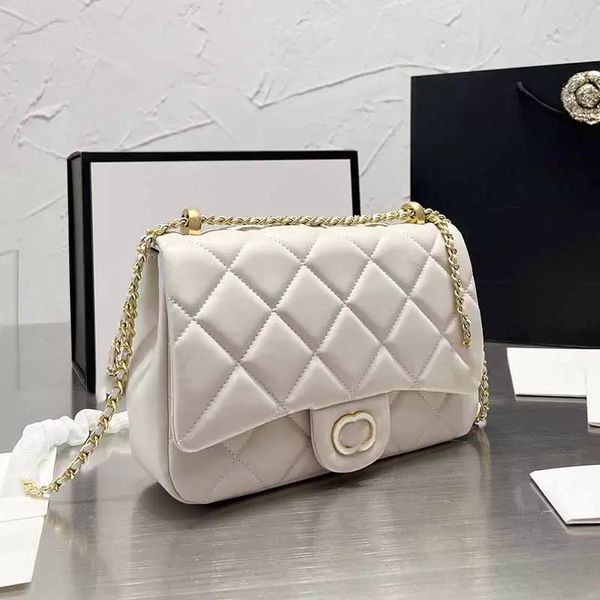 22c classic womens designer bags genuine leather five colors shoulder bag gold-tone metal chain two-tone hardware diamond quilting crossbody
22c classic womens designer bags genuine leather five colors shoulder bag gold-tone metal chain two-tone hardware diamond quilting crossbody