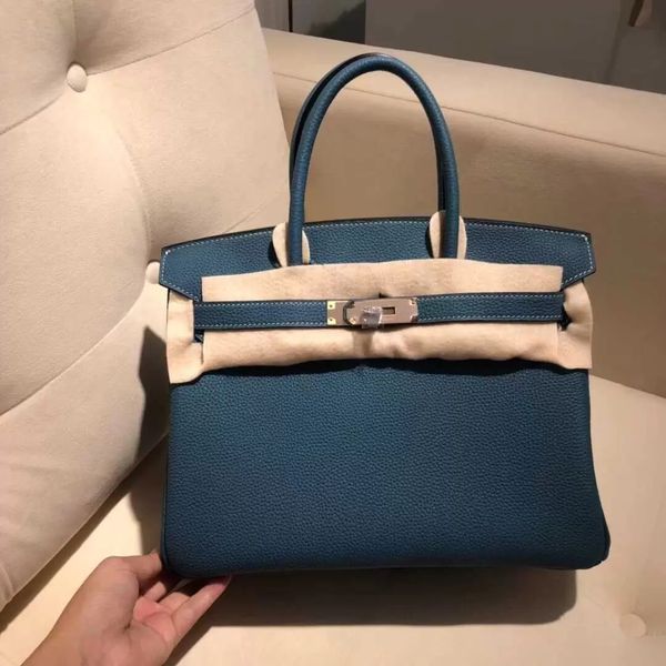 designers women washed denim bag fashion classic jeans shoulder messenger shopping bags luxury designer handbag half handmade togo leather b, Black;red
designers women washed denim bag fashion classic jeans shoulder messenger shopping bags luxury designer handbag half handmade togo leather b, Black;red