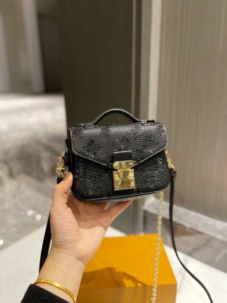 designer bag luxury handbags leather shoulder crossbodys letter print chain mini bag
designer bag luxury handbags leather shoulder crossbodys letter print chain mini bag