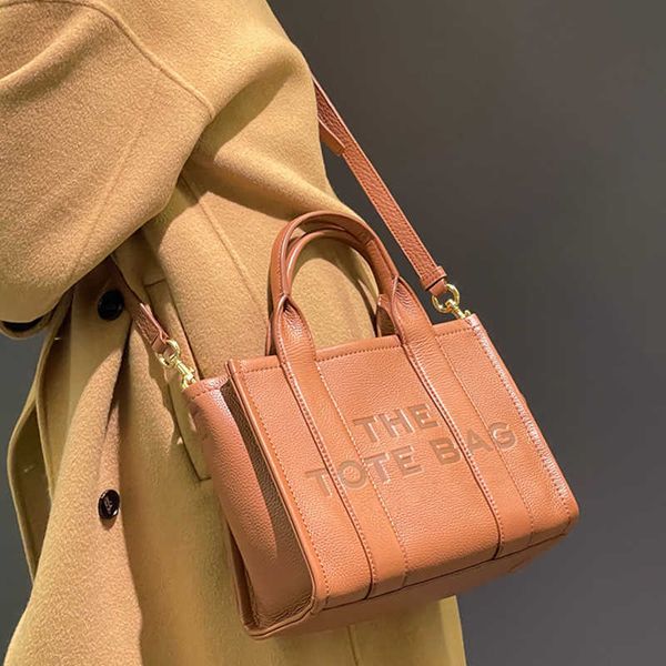 evening bags brown brand pu tote for women men letter shoulder crossbody bag designer large handbag 2022 new women s quality hand purses y05
evening bags brown brand pu tote for women men letter shoulder crossbody bag designer large handbag 2022 new women s quality hand purses y05