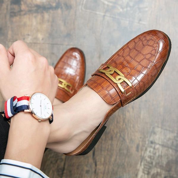 metal button luxury mens designer crocodile pattern slippers genuine leather mules black brown mens casual slip-on shoes large size 38-47
metal button luxury mens designer crocodile pattern slippers genuine leather mules black brown mens casual slip-on shoes large size 38-47